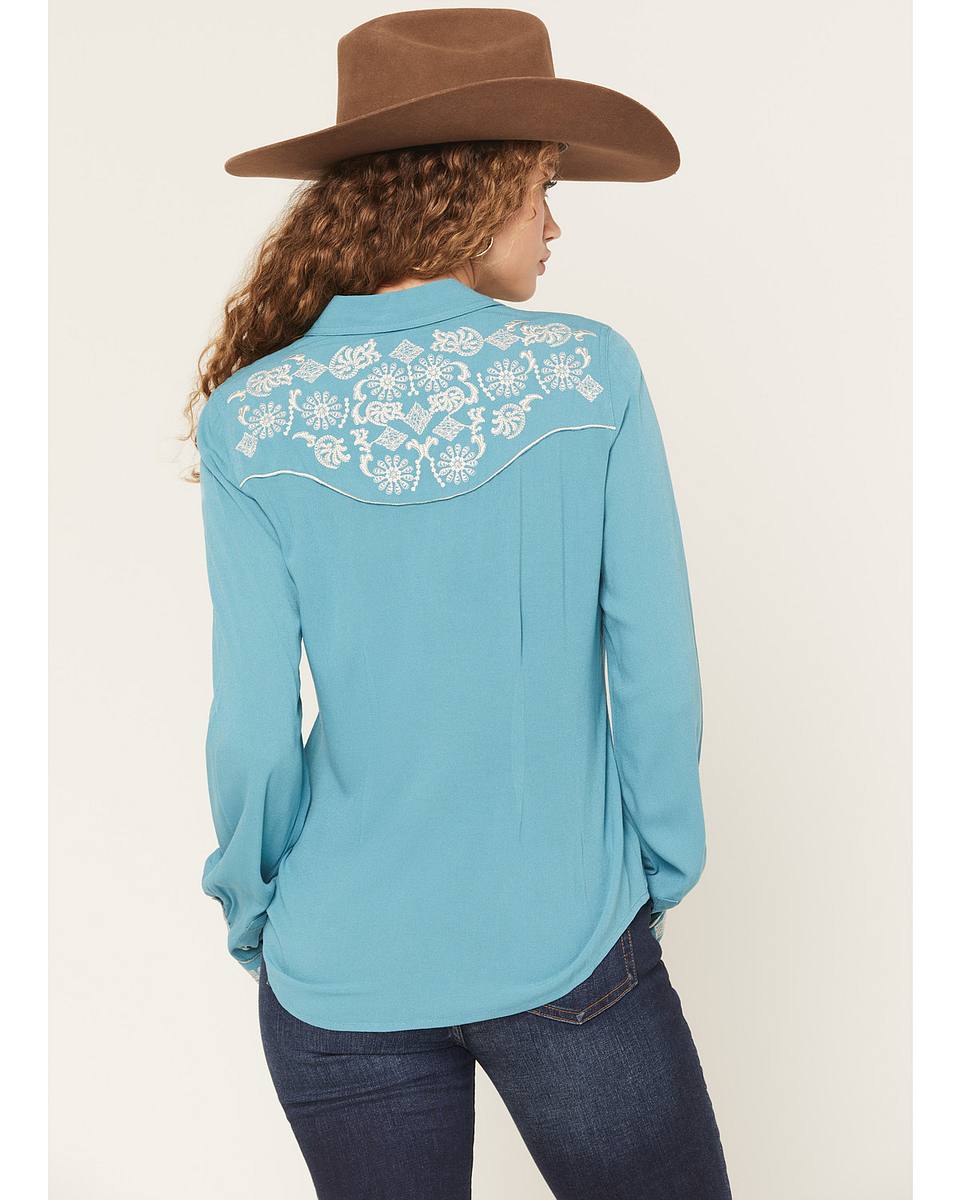 Women's Bluespruce Embroidered Long Sleeve Snap Western Shirt